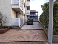 レオパレスカーネリアン片倉 駐車場