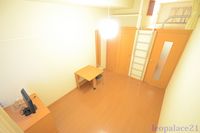 レオパレス犬山 居間