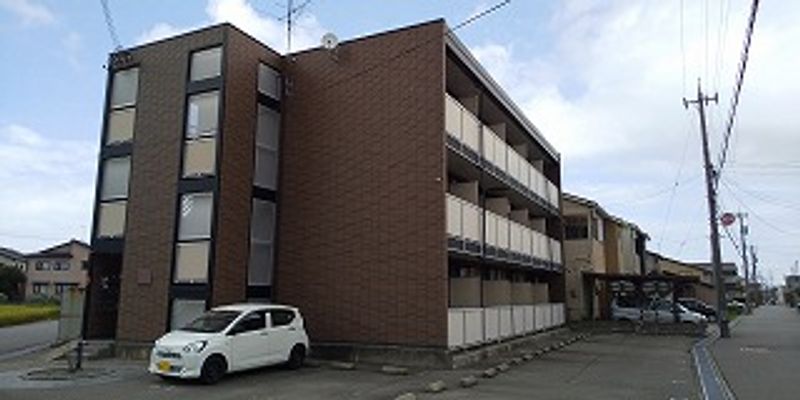 レオパレスエスエスⅡ 駐車場