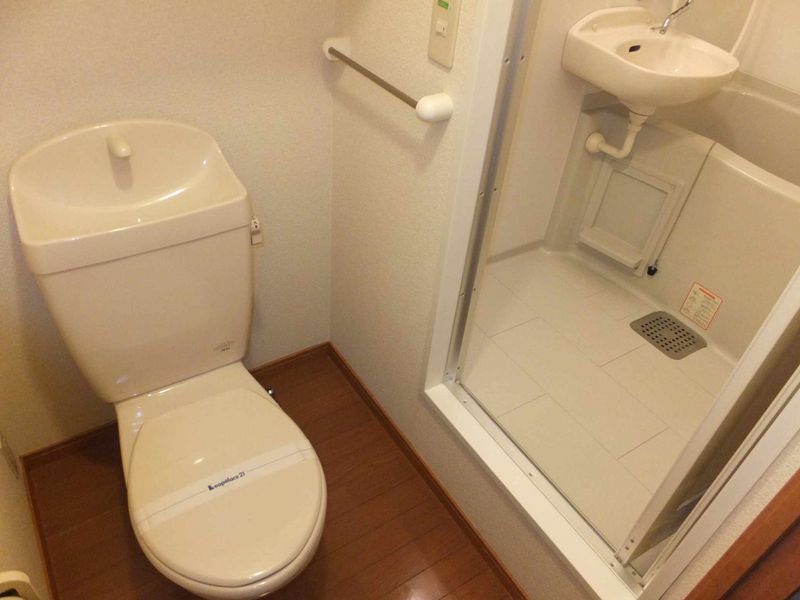 レオパレスラ　コンコルド 風呂