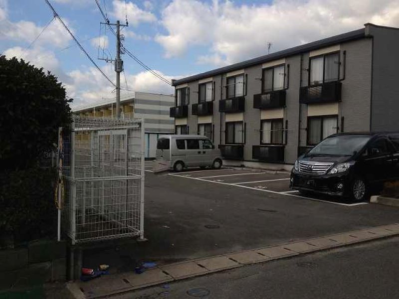 レオパレスグリーン 外観