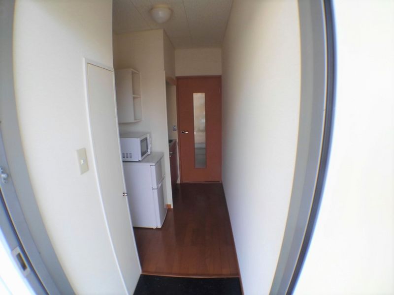 レオパレスＨａｂｉｔａｃｉｏｎ　Ｈａｙａｓｈｉ 玄関