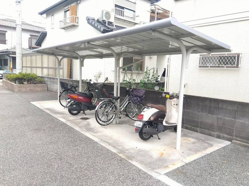 レオパレスＰＡＬＣＯＵＲＴ曹操 共用部分