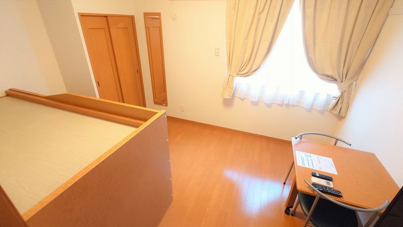 レオパレスグリーンテラスＭ 居間