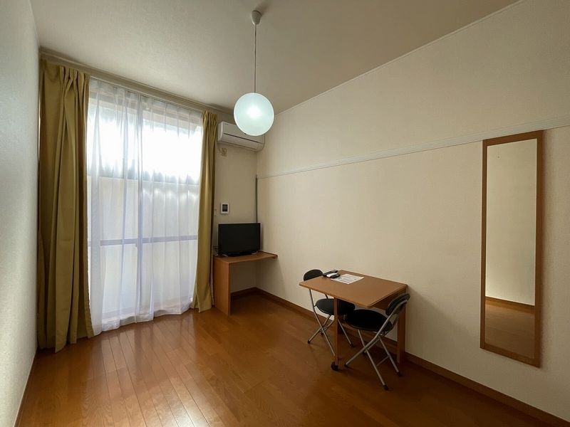 レオパレスヒルズ本郷町 居間