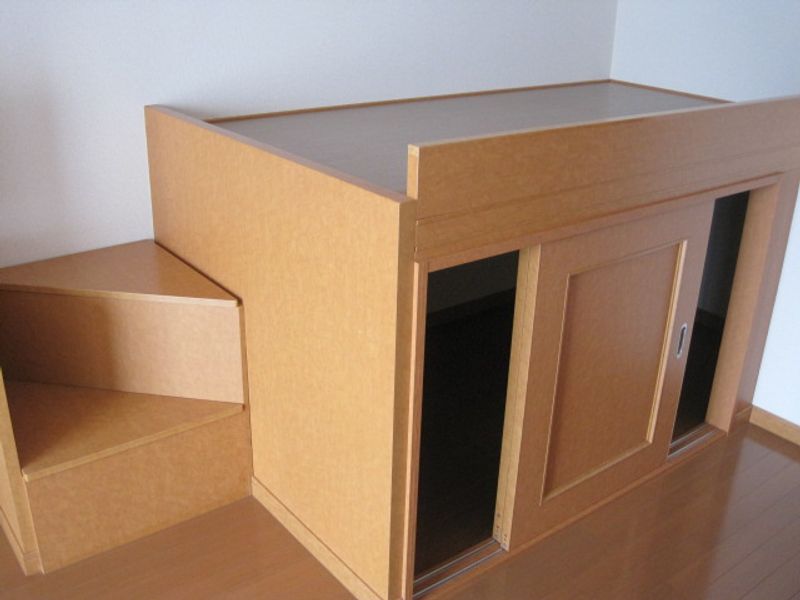 レオパレス伏見 収納