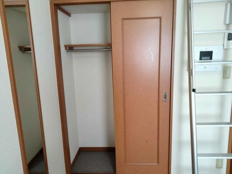 レオパレスかなめ２ 収納