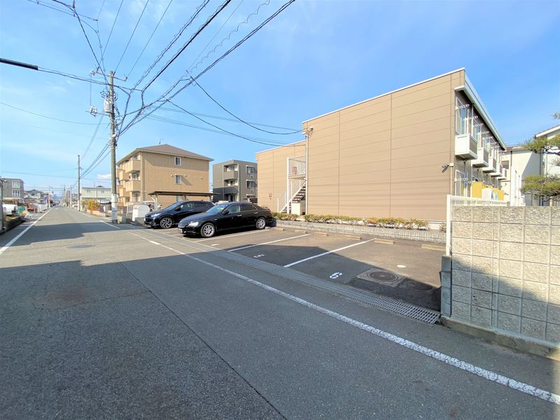 レオパレスＳＵＭＩＹＡ 駐車場
