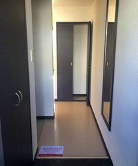 レオネクストアーバンスクエア 玄関