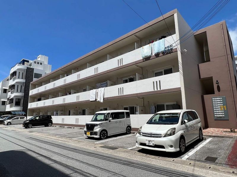 レオパレスカーサグランデ 外観