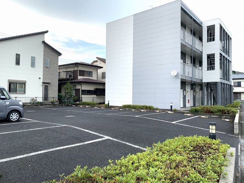 レオパレスｃｏｍｆｏｒｔ 駐車場