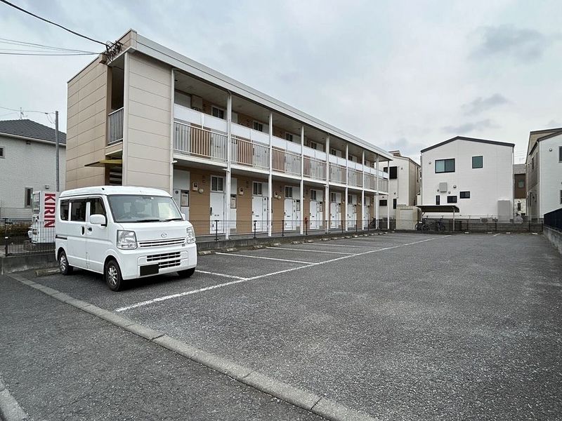 レオパレスＡＫＡＮＥ 駐車場