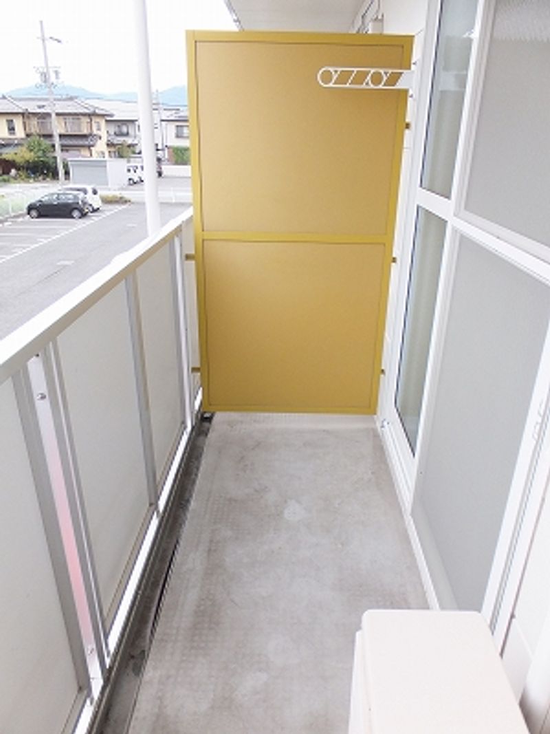 レオパレス南高田 バルコニー