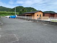レオパレスアズーリ 駐車場