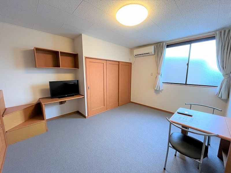 レオパレスショコラⅡ 居間