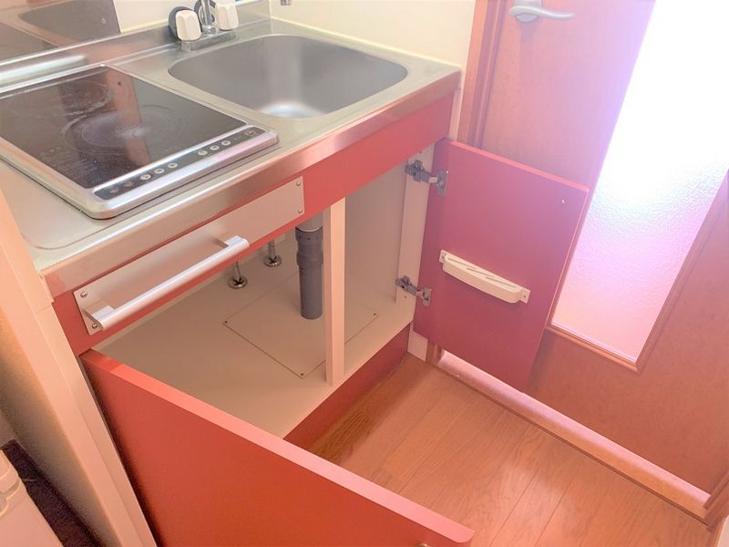 レオパレス石江 収納