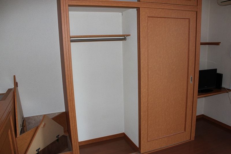 レオパレスエスペランサ 収納
