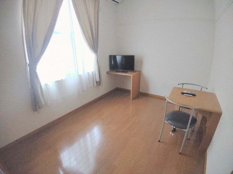 レオパレスＧＥＭ 居間