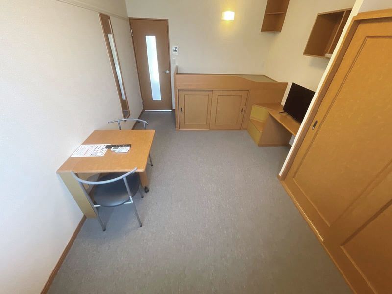 レオパレスウエストヒルズ 居間