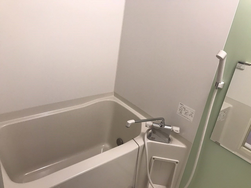 CLEINO Welder Sasame Bathroom