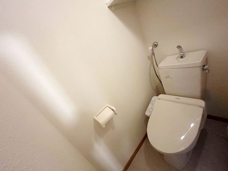 leopalace Angelas Toilet