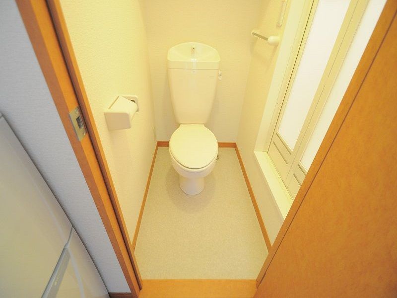 レオパレスシャンテ トイレ