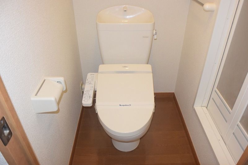 レオパレスツーリーフ トイレ