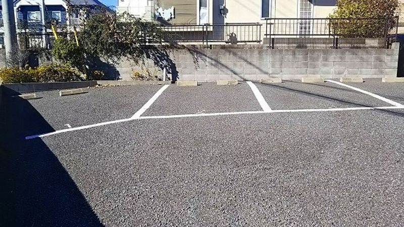 レオパレスフラワーガーデンⅠ 駐車場