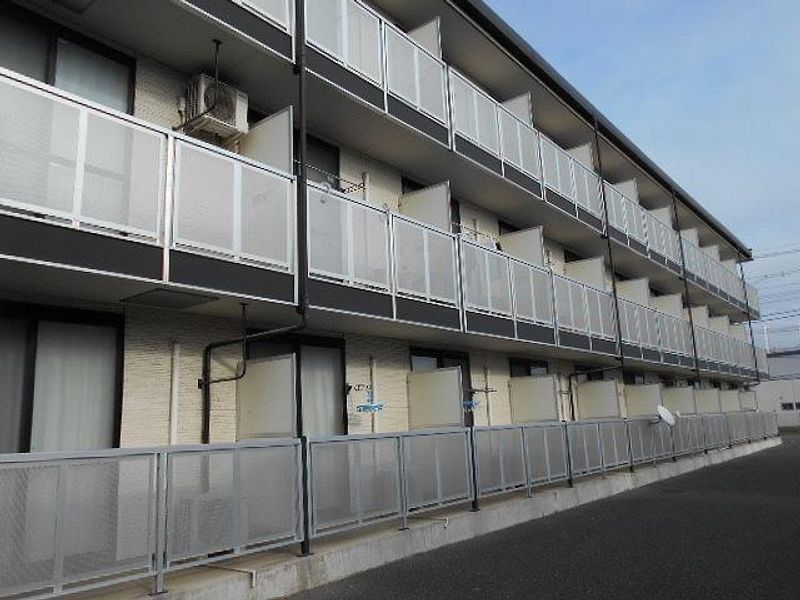レオパレスルナ　ルミエール 外観