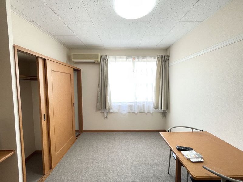 レオパレスタカネ．台 居間