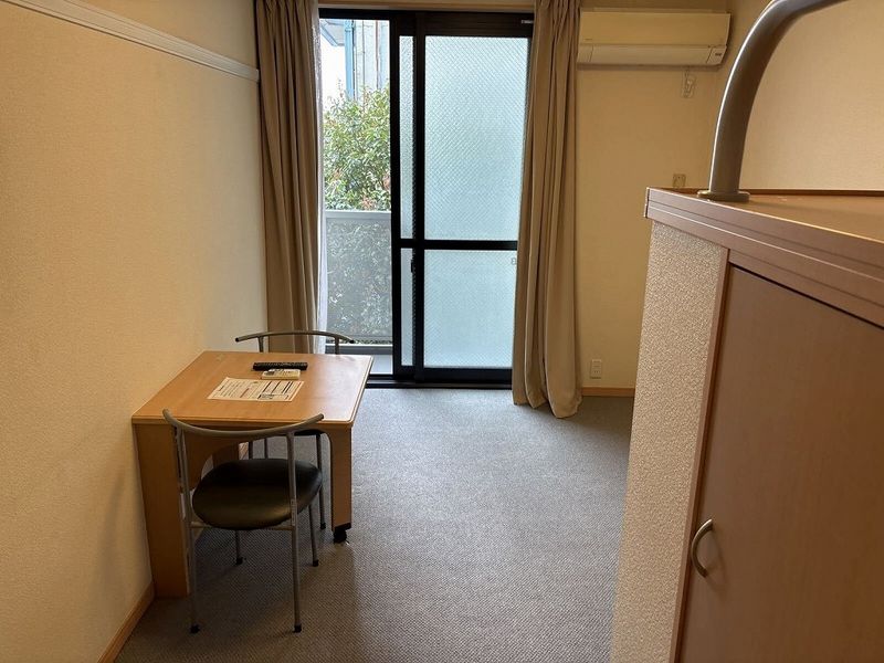 レオパレスＫウッズⅡ 居間