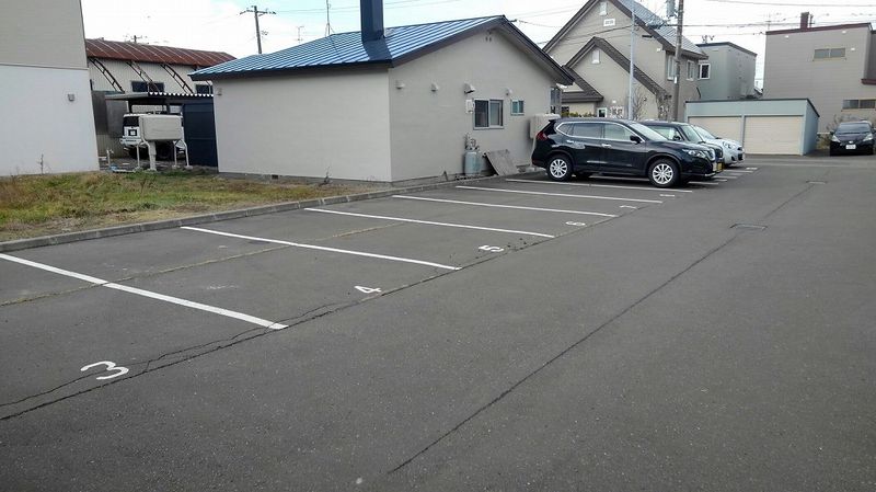 レオパレス花川 駐車場
