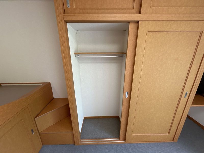 レオパレスしもやまざき 収納