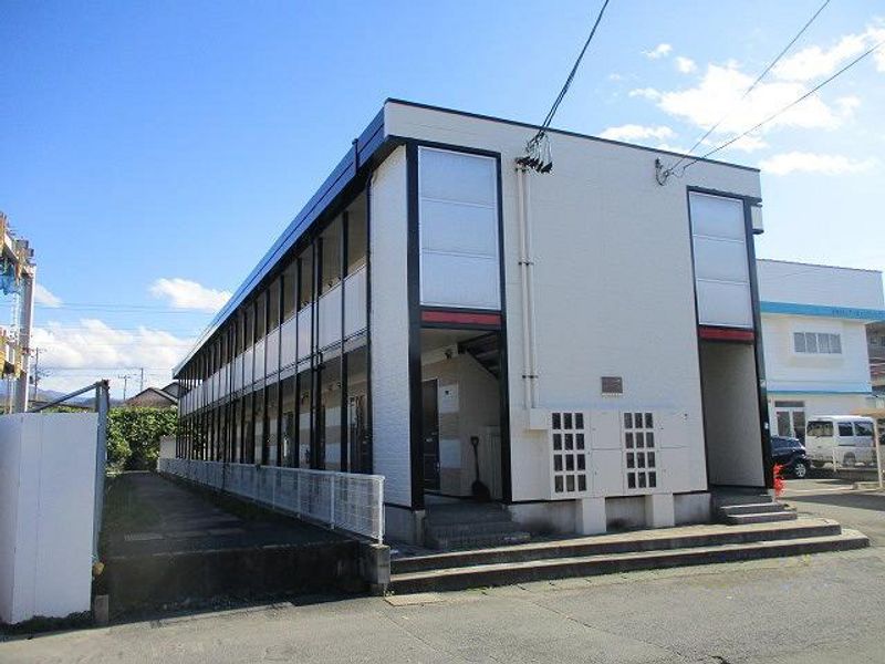レオパレスゆうとぴあ 外観