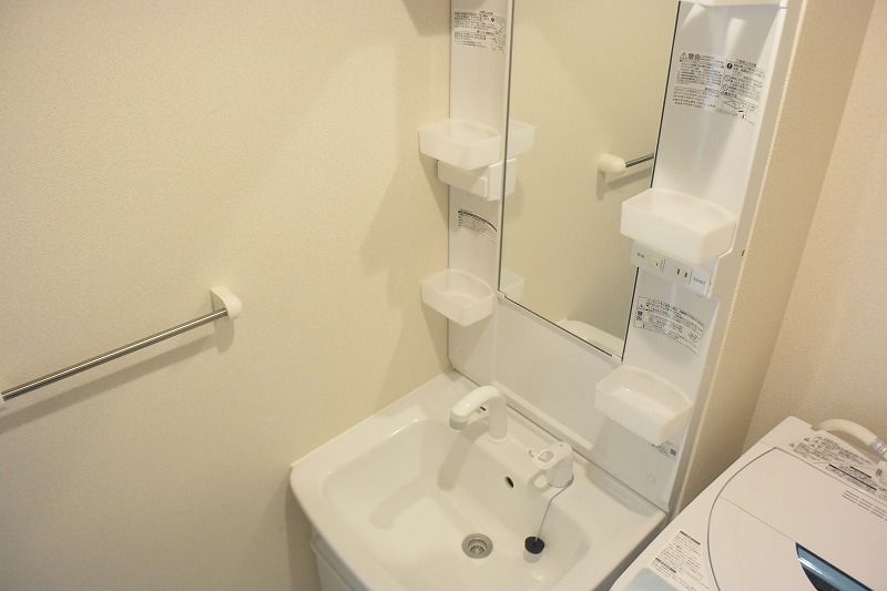 レオネクスト南花屋敷Ⅱ 洗面台