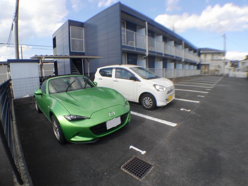 レオパレスＣａｒｔｉｅｒ勅使Ｋ 駐車場