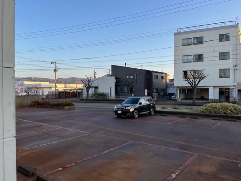 レオパレスマーブル 駐車場