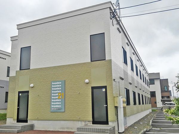 レオパレス北海道２２ 外観