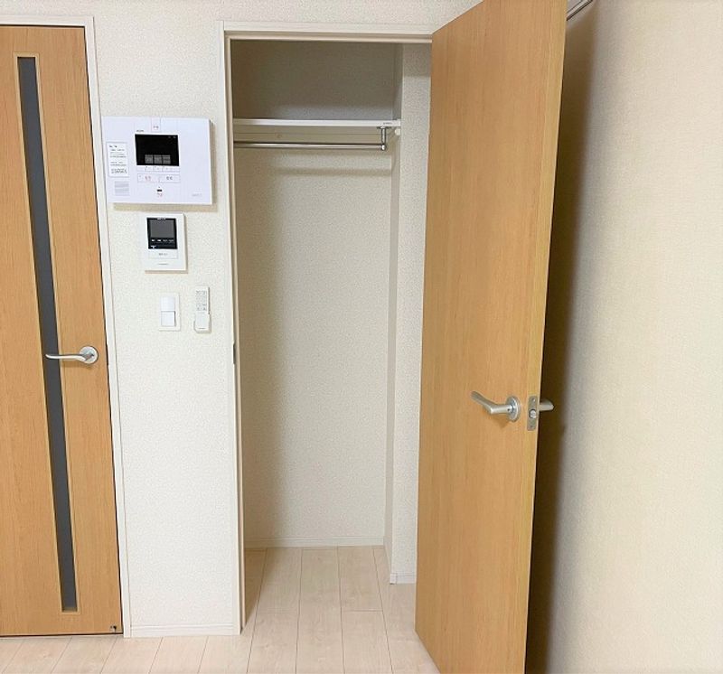 クレイノルナ　ルミエール三郷 収納