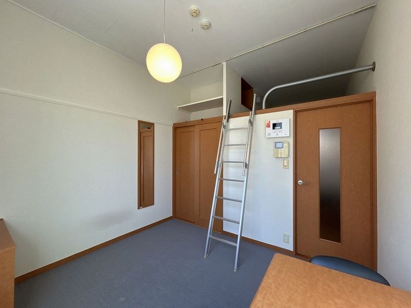 レオパレスソシエ 居間
