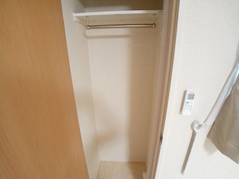クレイノフローラ西長洲 収納
