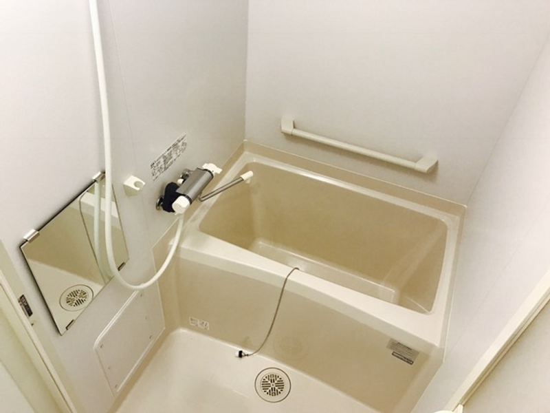 CLEINO Green Mizuho Bathroom