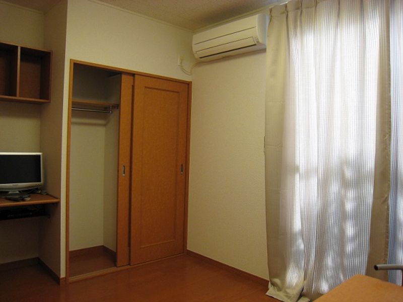 レオパレス和 収納