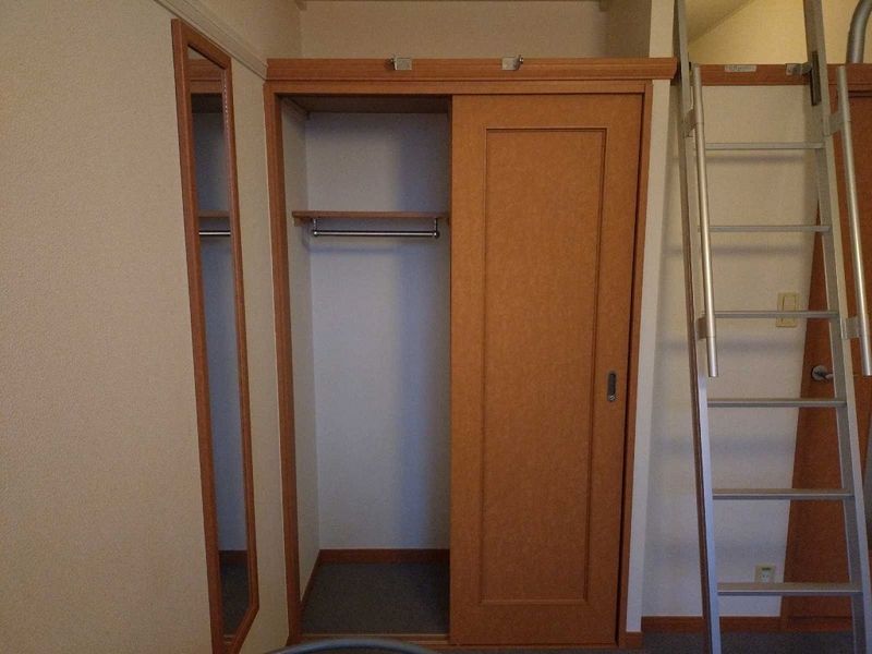 レオパレス世田谷 収納