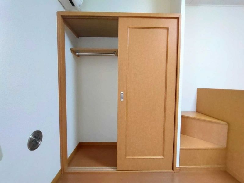 レオパレス丸山　Ⅱ 収納