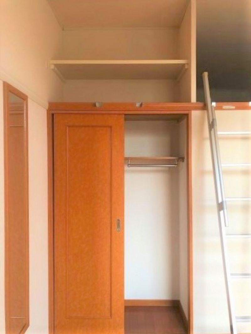 レオパレスグランマ 収納