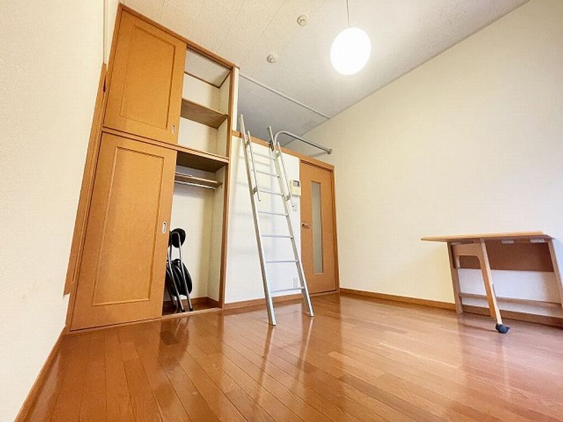 レオパレス鈴ヶ森 居間