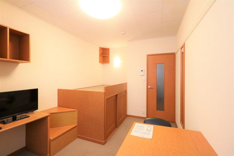 レオパレスクリエイティブＡｇｅ 居間