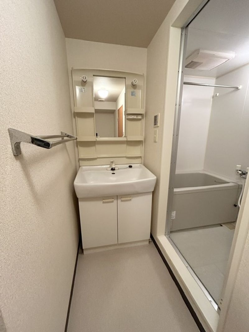 レオパレスＦｌａｔ新栄 洗面所