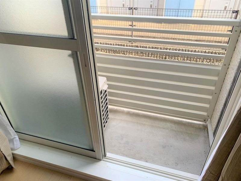 レオネクストやすらが丘Ⅱ バルコニー